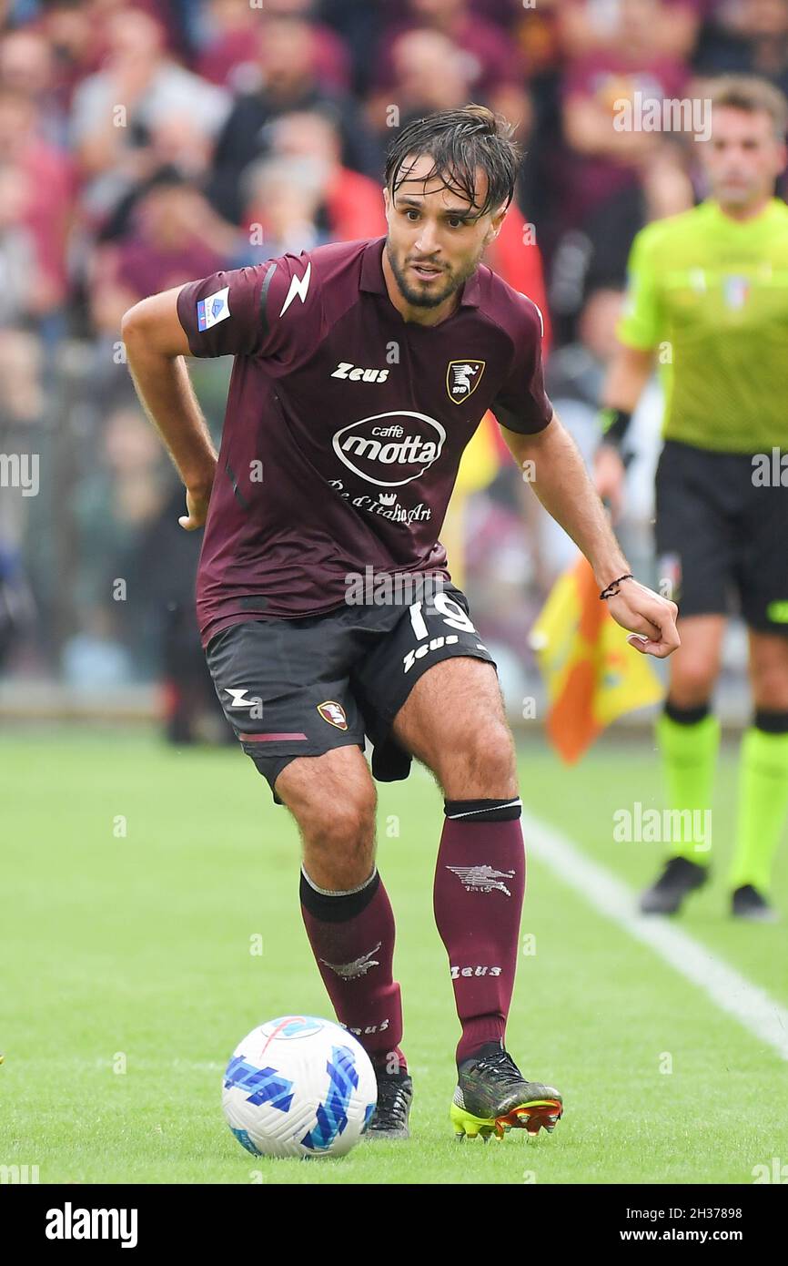 Luca Ranieri of US Salernitana 1919 in action during the Serie A match between US Salernitana 1919 and Empoli FC at Stadio Arechi, Salerno, Italy on 2 Stock Photo