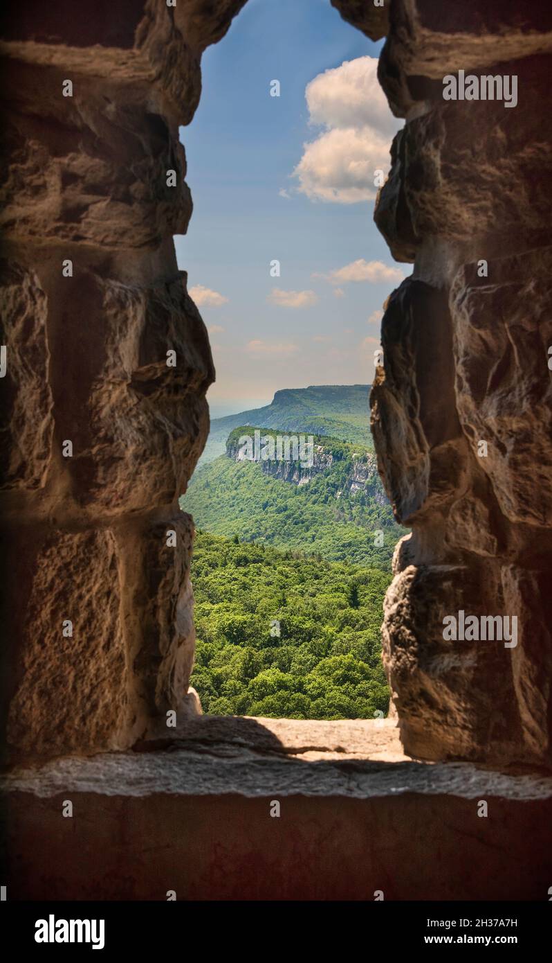 View of the western Trapps and climbing cliffs from Sky Top, on Mohonk Mountain House, in upstate New York. Stock Photo
