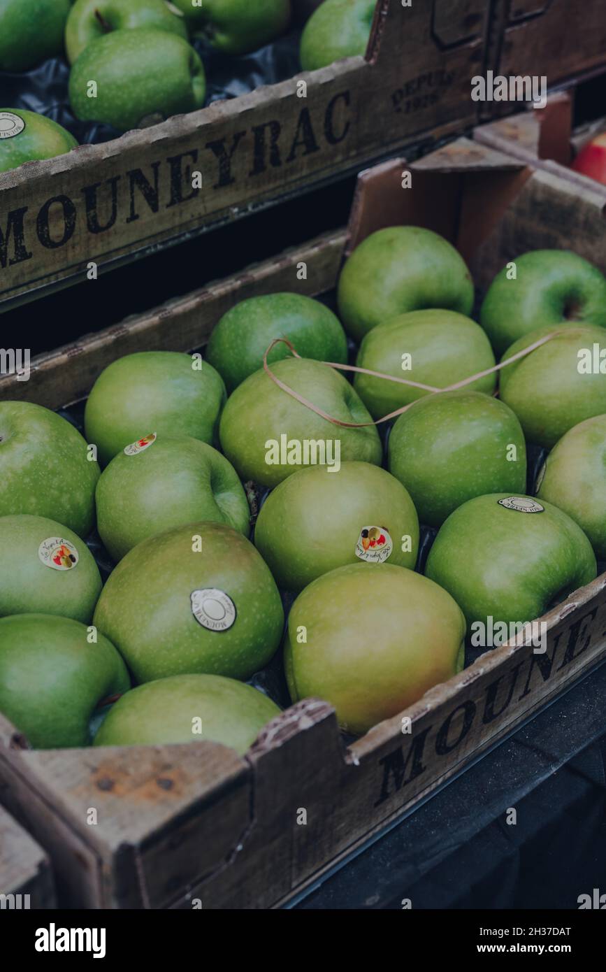 London, UK October 17, 2021 Fresh Granny Smith apple on sale at