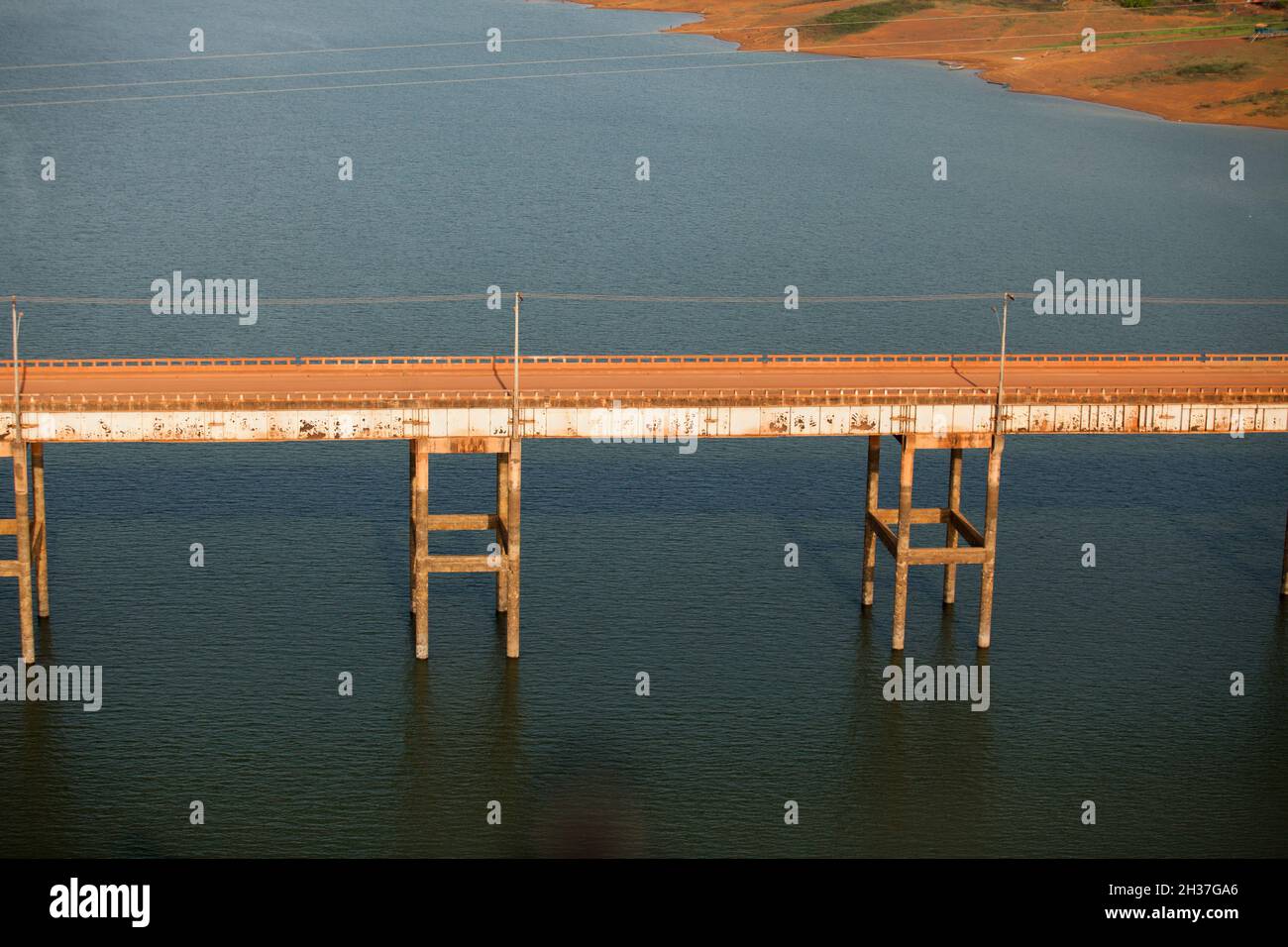 Aerial view bridge above curvy hi-res stock photography and images - Alamy