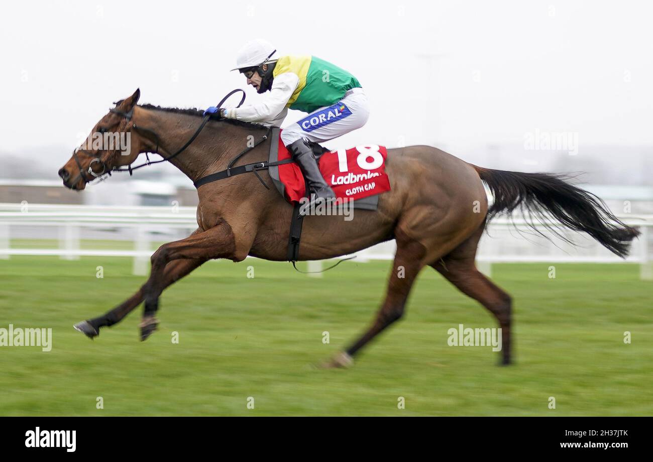 File photo dated 28-11-2020 of Cloth Cap ridden by Tom Scudamore. Jonjo O'Neill hopes Cloth Cap can realise his late owner Trevor Hemmings' plan and secure back-to-back victories in the Ladbrokes Trophy at Newbury next month. Issue date: Tuesday October 26, 2021. Stock Photo
