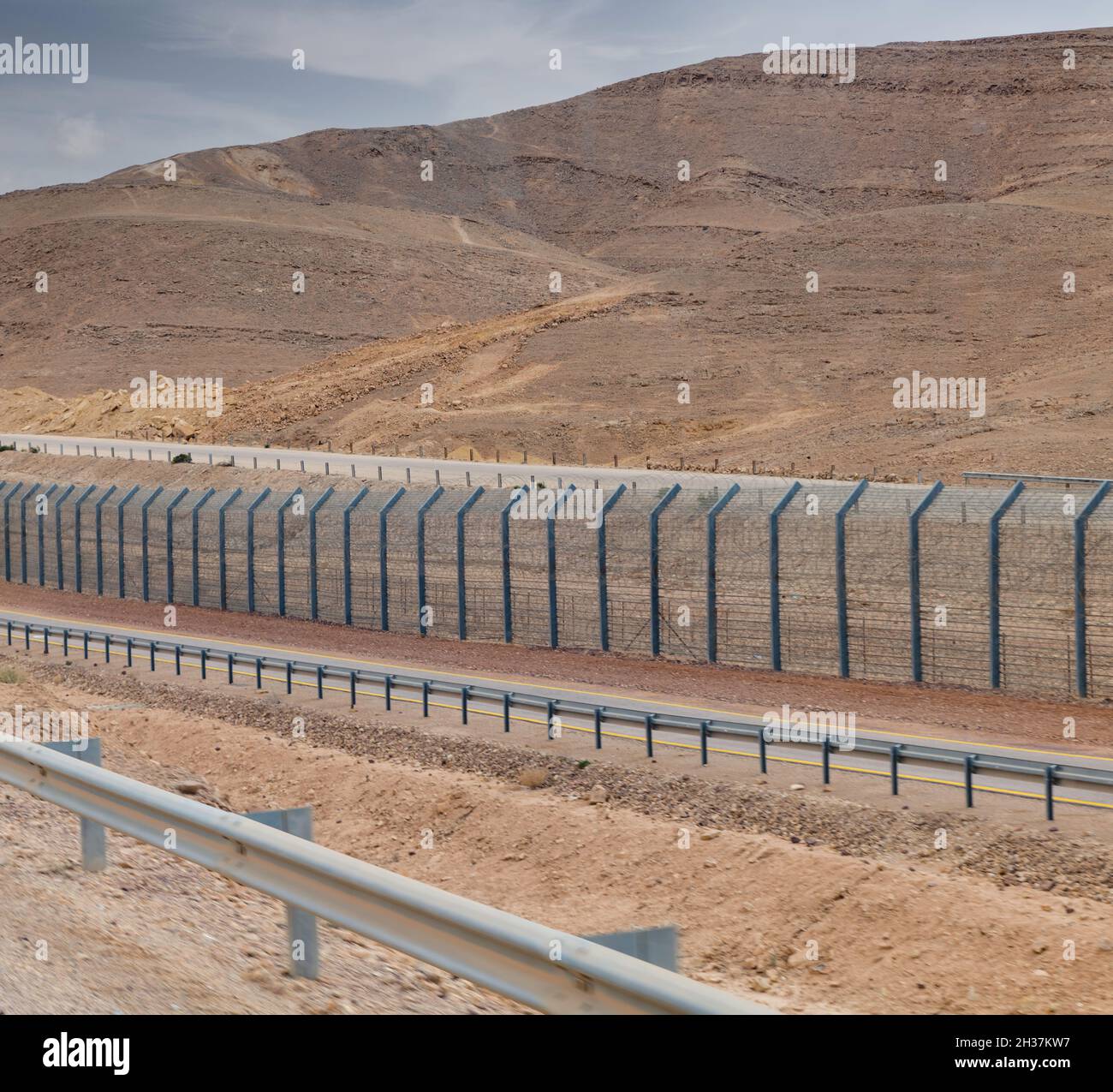 Israel border with Egypt in the Negev desert Stock Photo