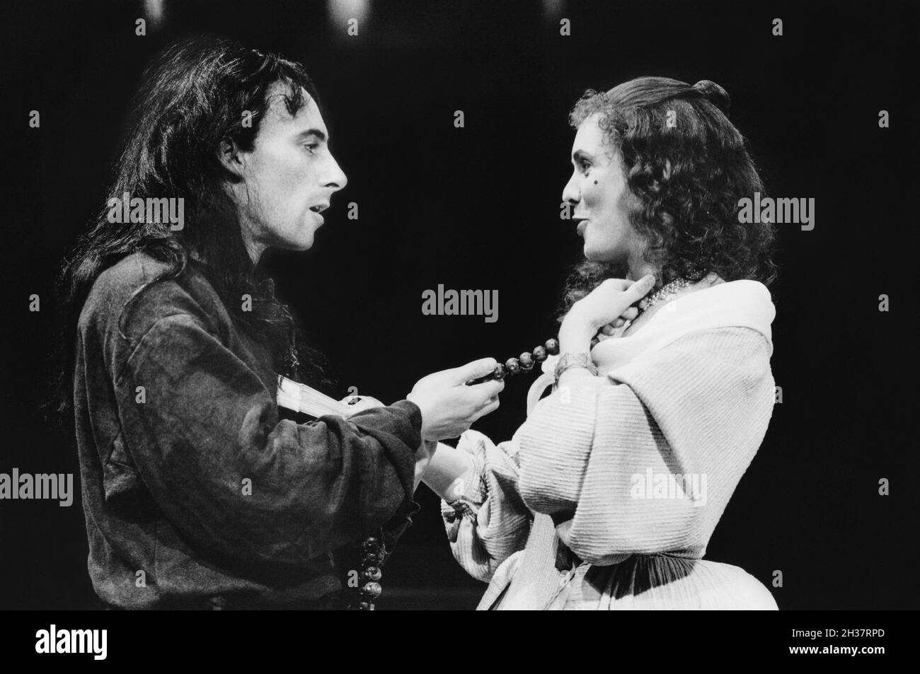 Antony Sher (Tartuffe), Alison Steadman (Elmire) in TARTUFFE  by Moliere at the Royal Shakespeare Company (RSC), The Pit, Barbican Theatre, London EC2   28/07/1983  translated by Christopher Hampton  design: Alison Chitty  lighting: Leo Leibovici  director: Bill Alexander Stock Photo