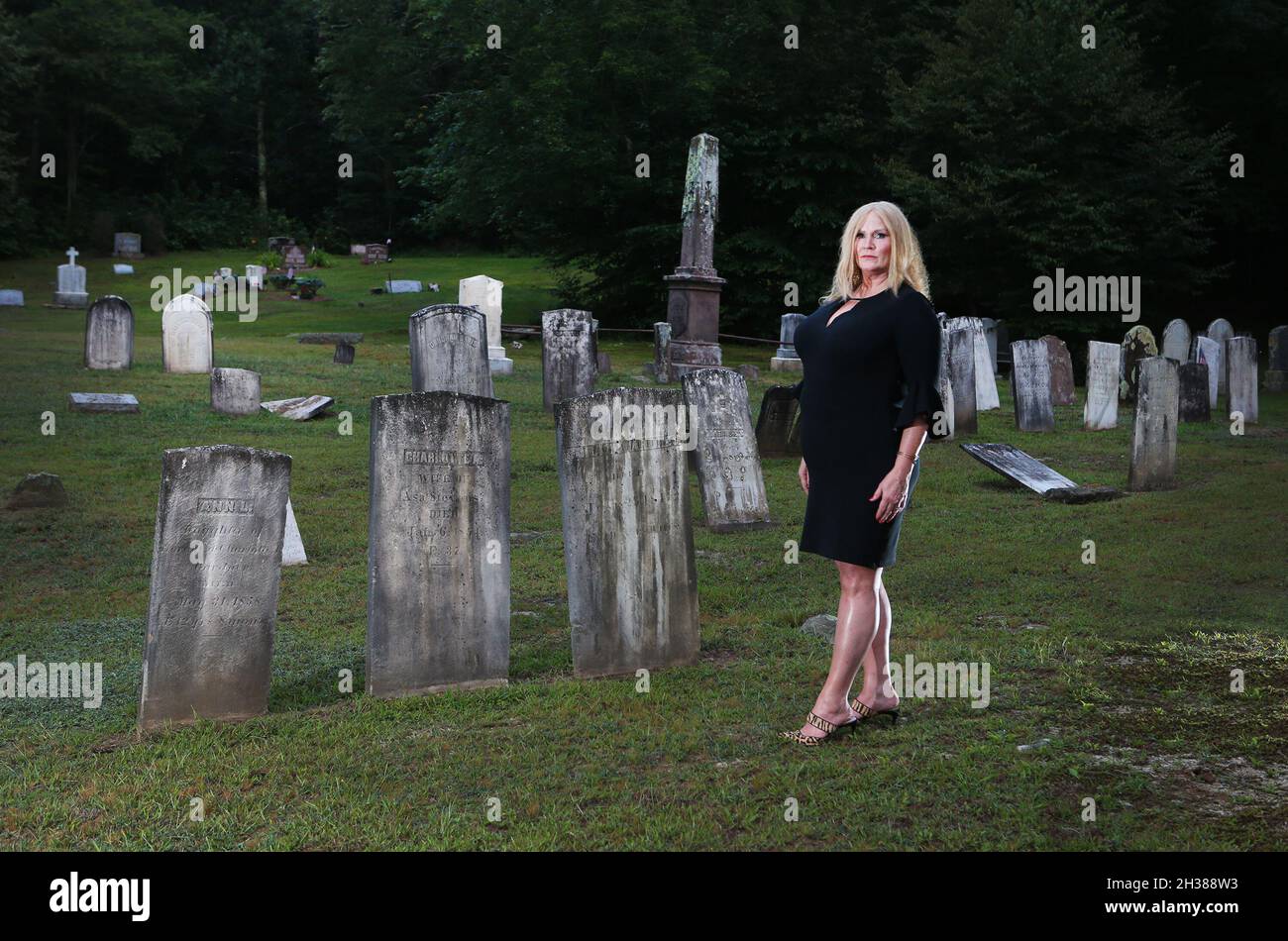 Madison, Connecticut, USA. 9th Aug, 2021. Medium and healer CHRYSTYNE