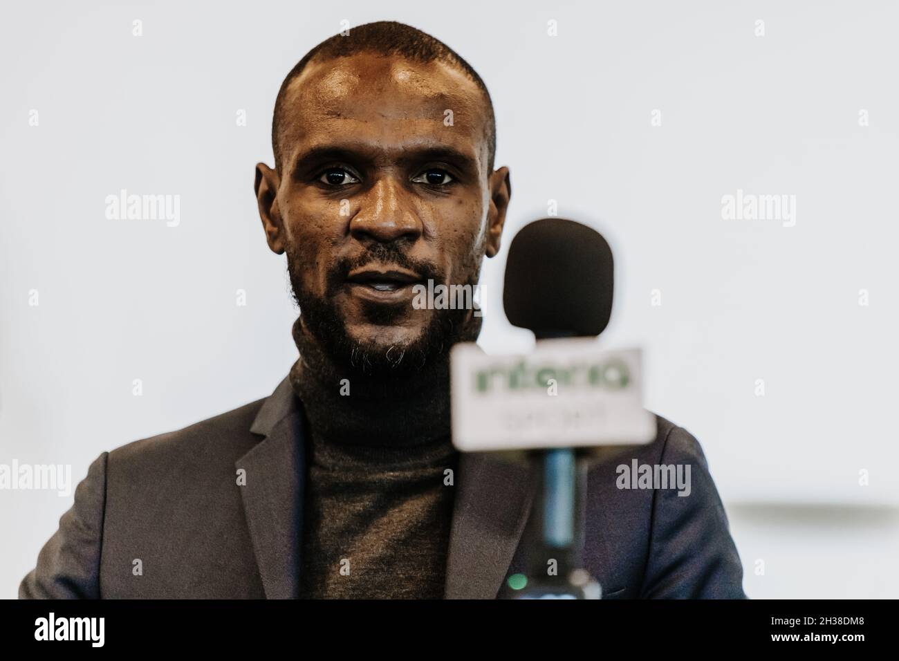 Eric abidal hi-res stock photography and images - Alamy