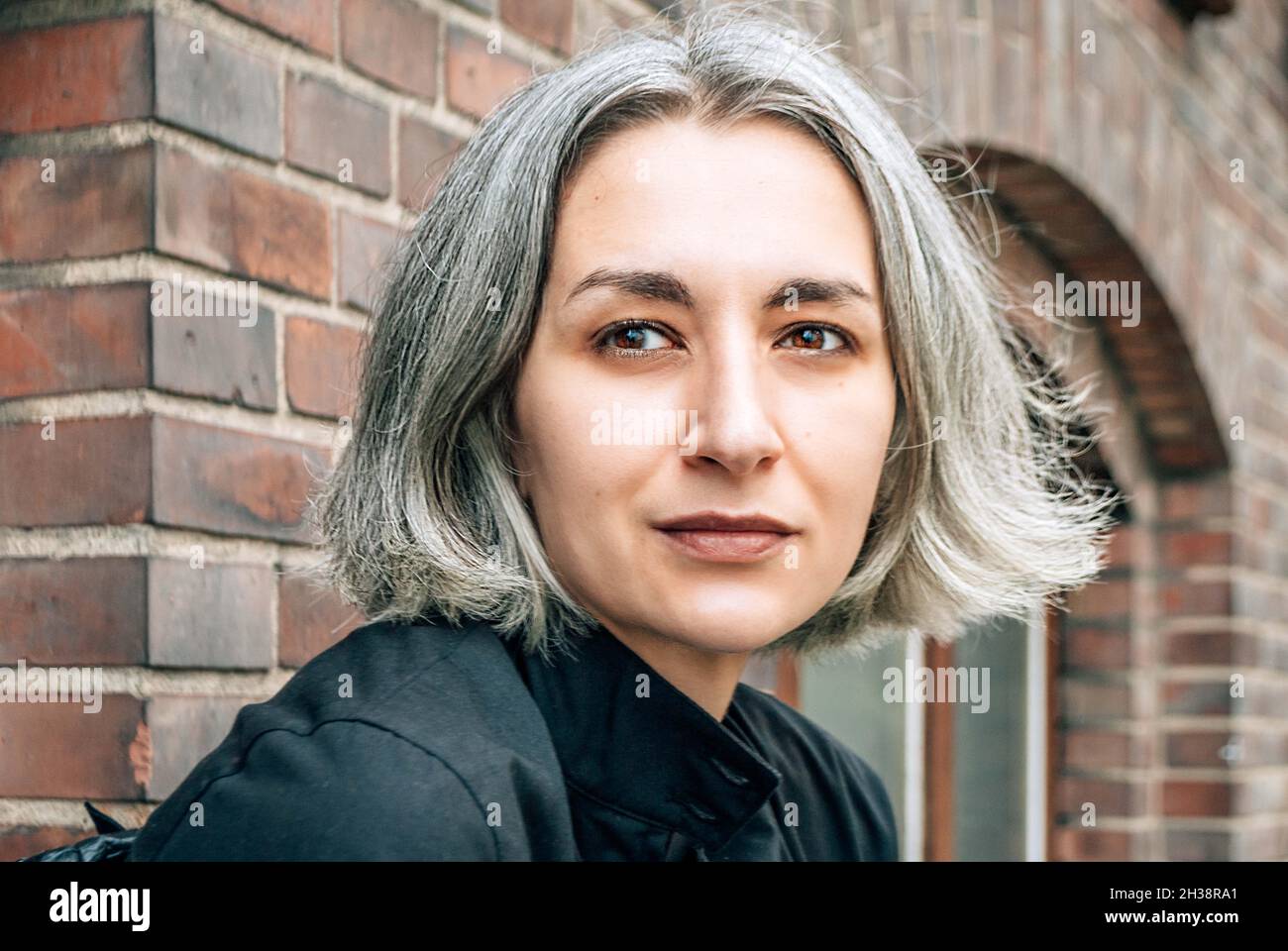Grey haired women hi-res stock photography and images - Alamy