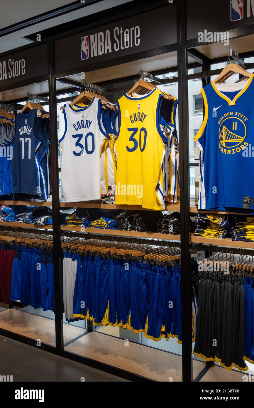 golden state warriors team store locations