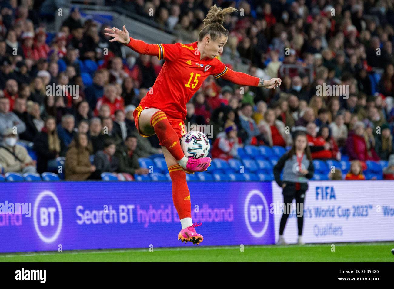 Cardiff, Wales, October 26th 2021: Hannah Cain (15 Wales) controls the ...