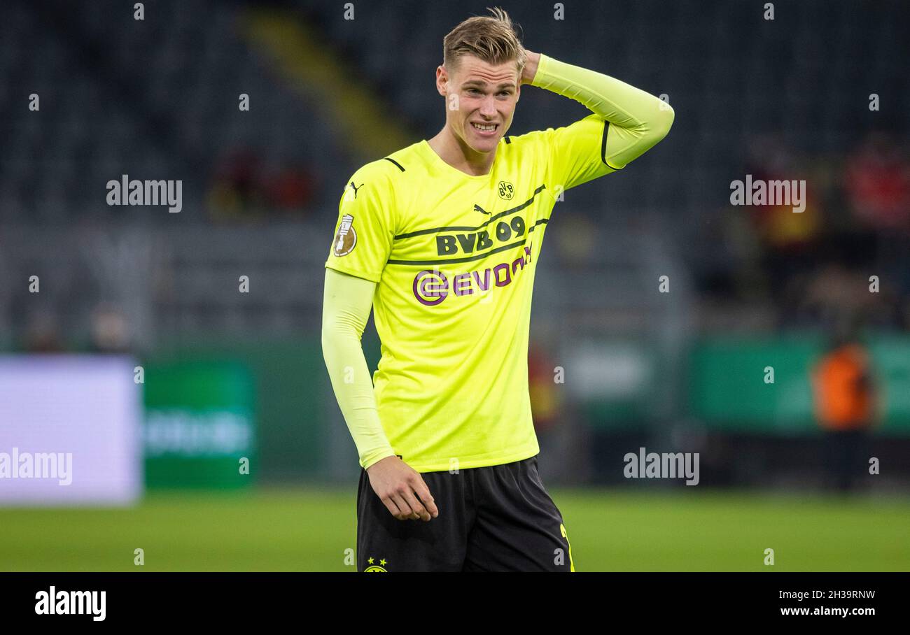 Steffen Tigges (BVB) Borussia Dortmund - FC Ingolstadt 26.10.2021, Fussball,  DFB, Pokal, , Saison 2021/22 Foto: Moritz Müller Copyright (nur für jou  Stock Photo - Alamy