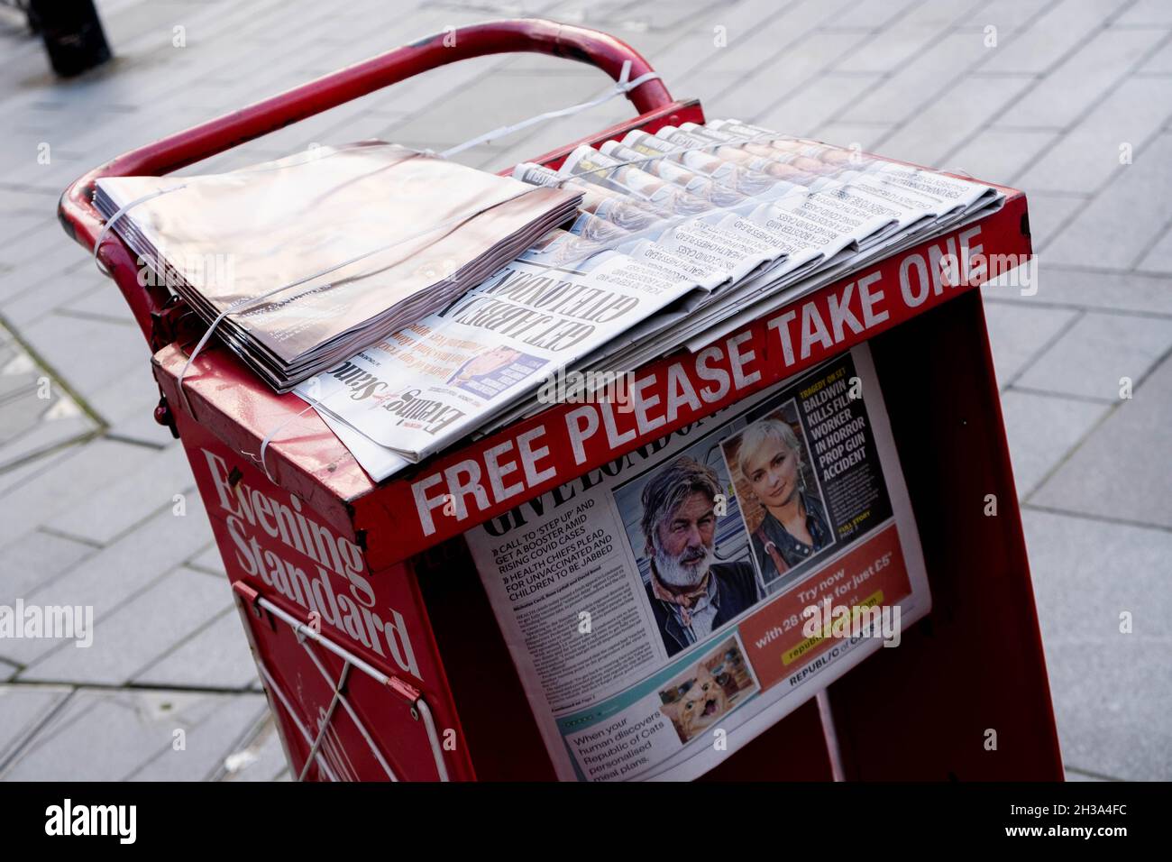 Free Evening Standard Newspaper Stand With No People In Waterloo