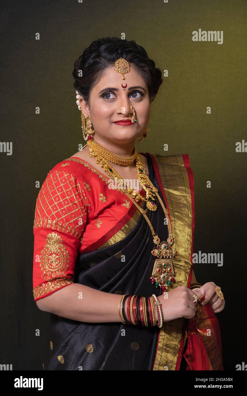 Maharashtrian woman in traditional saree hi-res stock photography and  images - Alamy