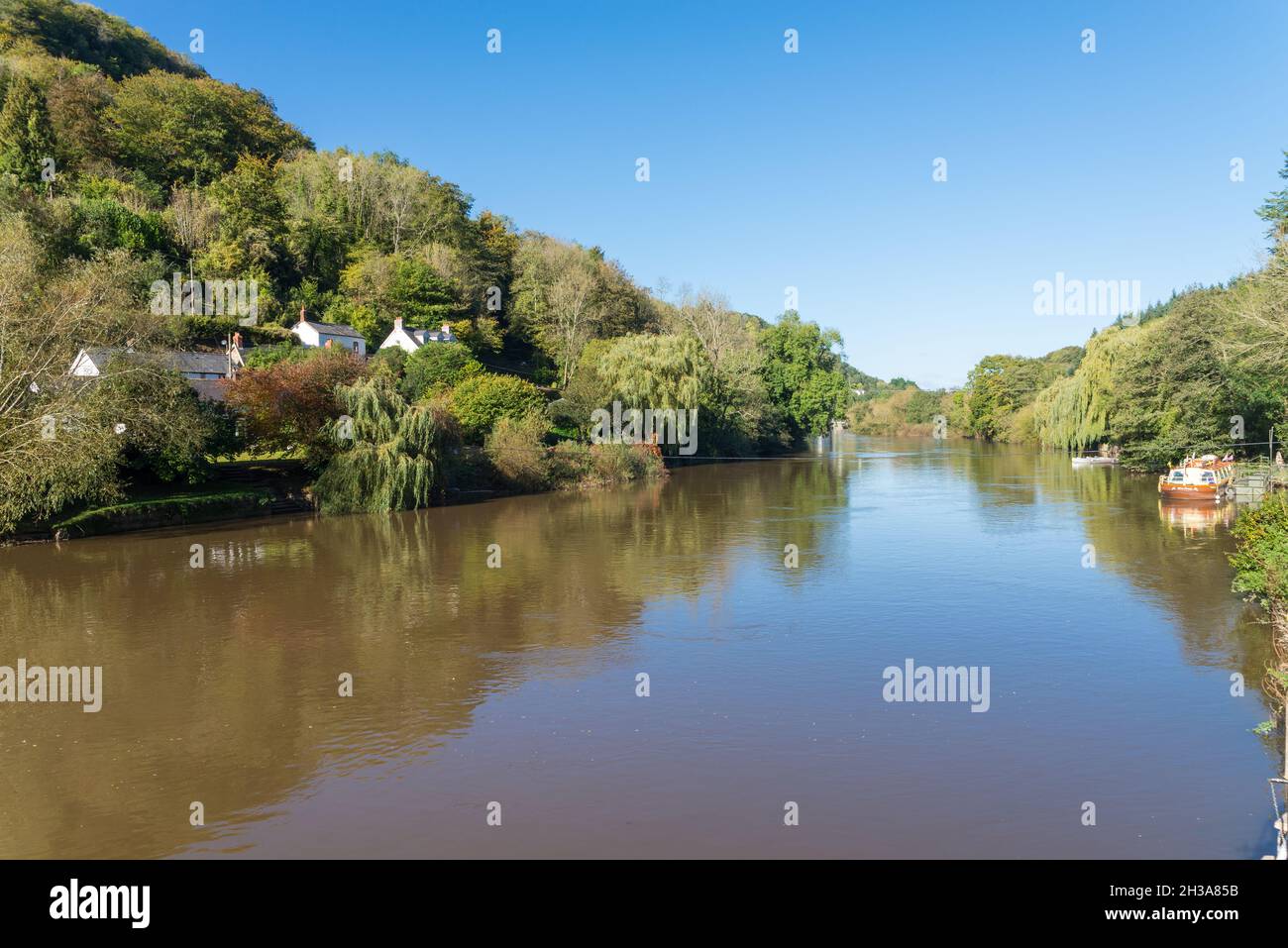 Symonds Yat Westviewed from Symonds Yat East, a small village which