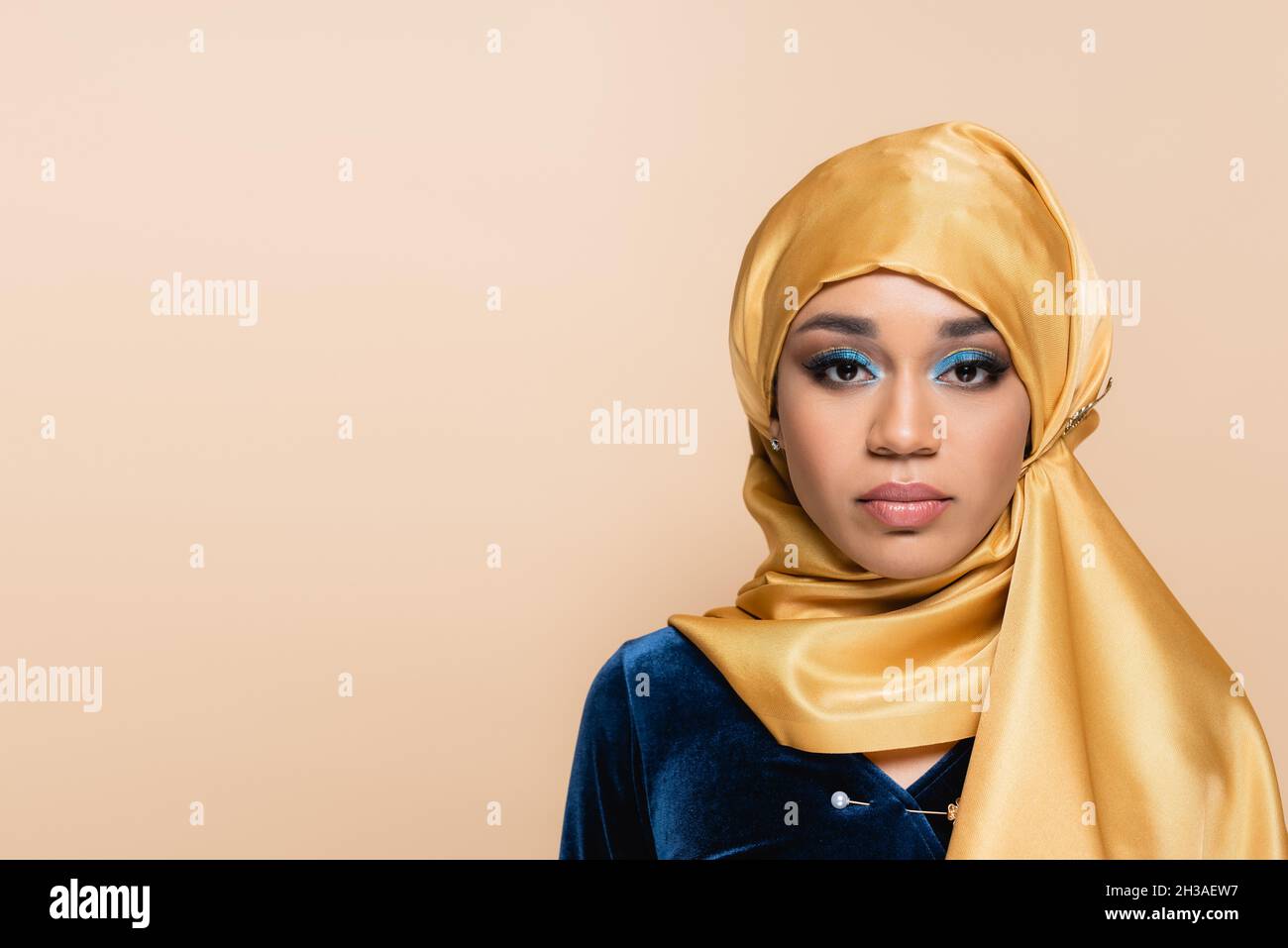 Muslim woman bright makeup hi-res stock photography and images - Alamy