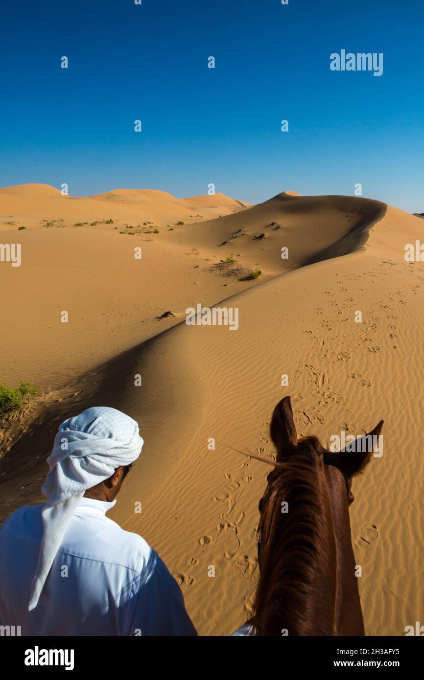 UNITED ARAB EMIRATES, ABU DHABI, AL AIN, REMAH, TELAL RESORT, HORSERIDING Stock Photo