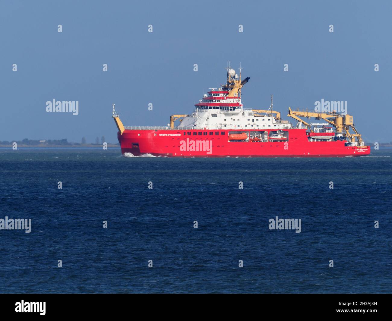 Sheerness, Kent, UK. 27th Oct, 2021. Polar research ship 'RRS Sir David