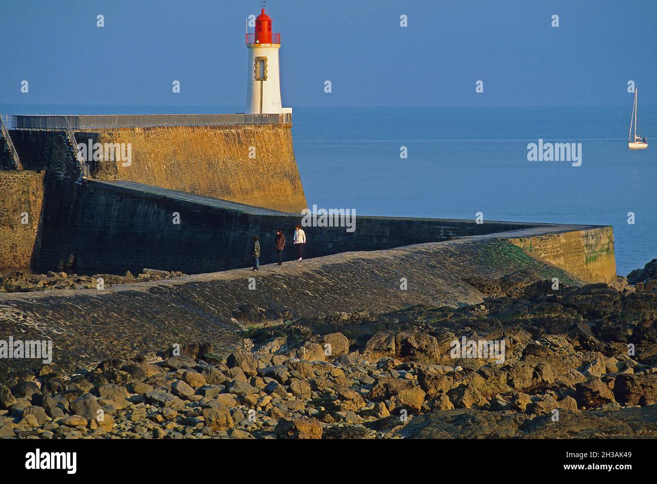 FRANCE. VENDEE (85) THE SABLES D'OLLONE THE PIER OF THE HARBOUR Stock Photo