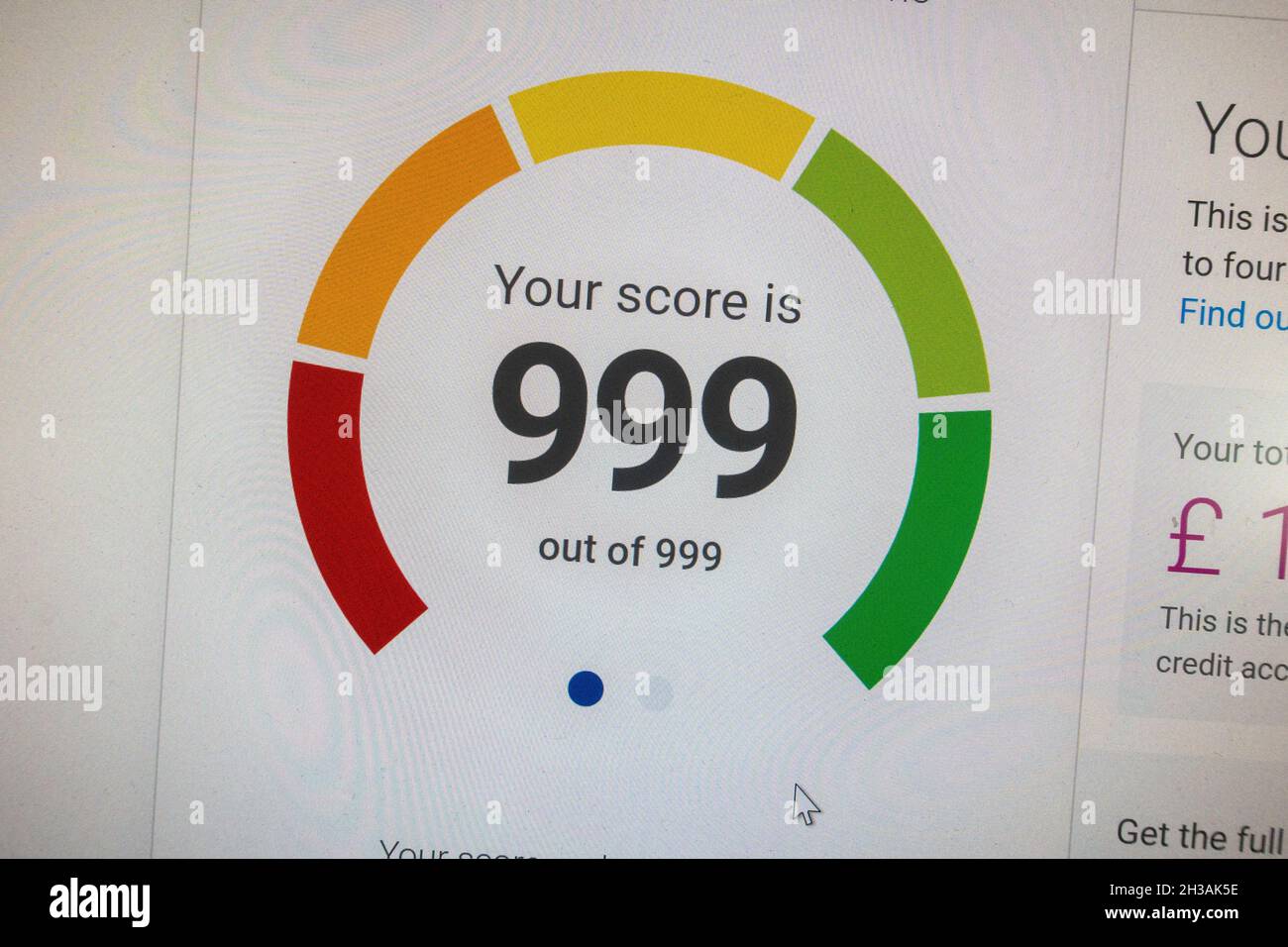 Screen shot of an Experian Credit Score screen showing a perfect 999 out of 999 score (in the UK). Stock Photo