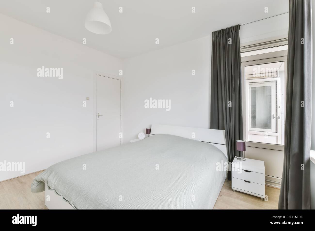 Luxury bedroom design with large size bed Stock Photo Alamy