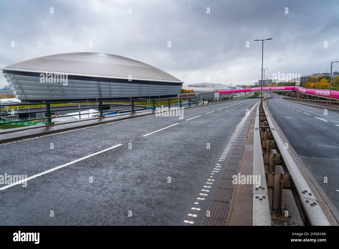 Clydeside Expressway in Glasgow is closed to traffic ahead of opening.of COP26 in the city, Glasgow, Scotland, UK Stock Photo