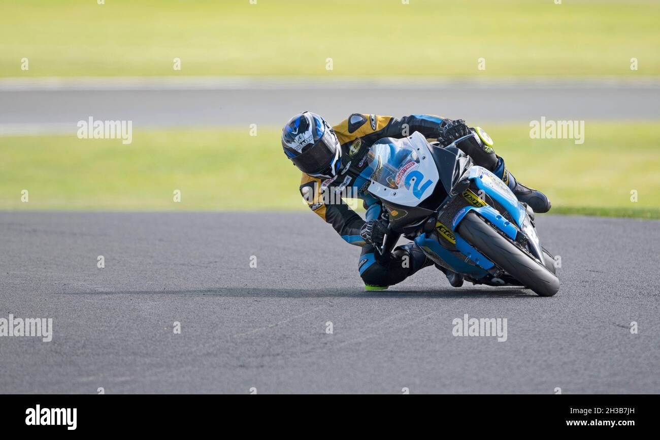 Quattro Group British Supersport British GP2 2 Phil Wakefield Yamaha PWR Stock Photo Alamy