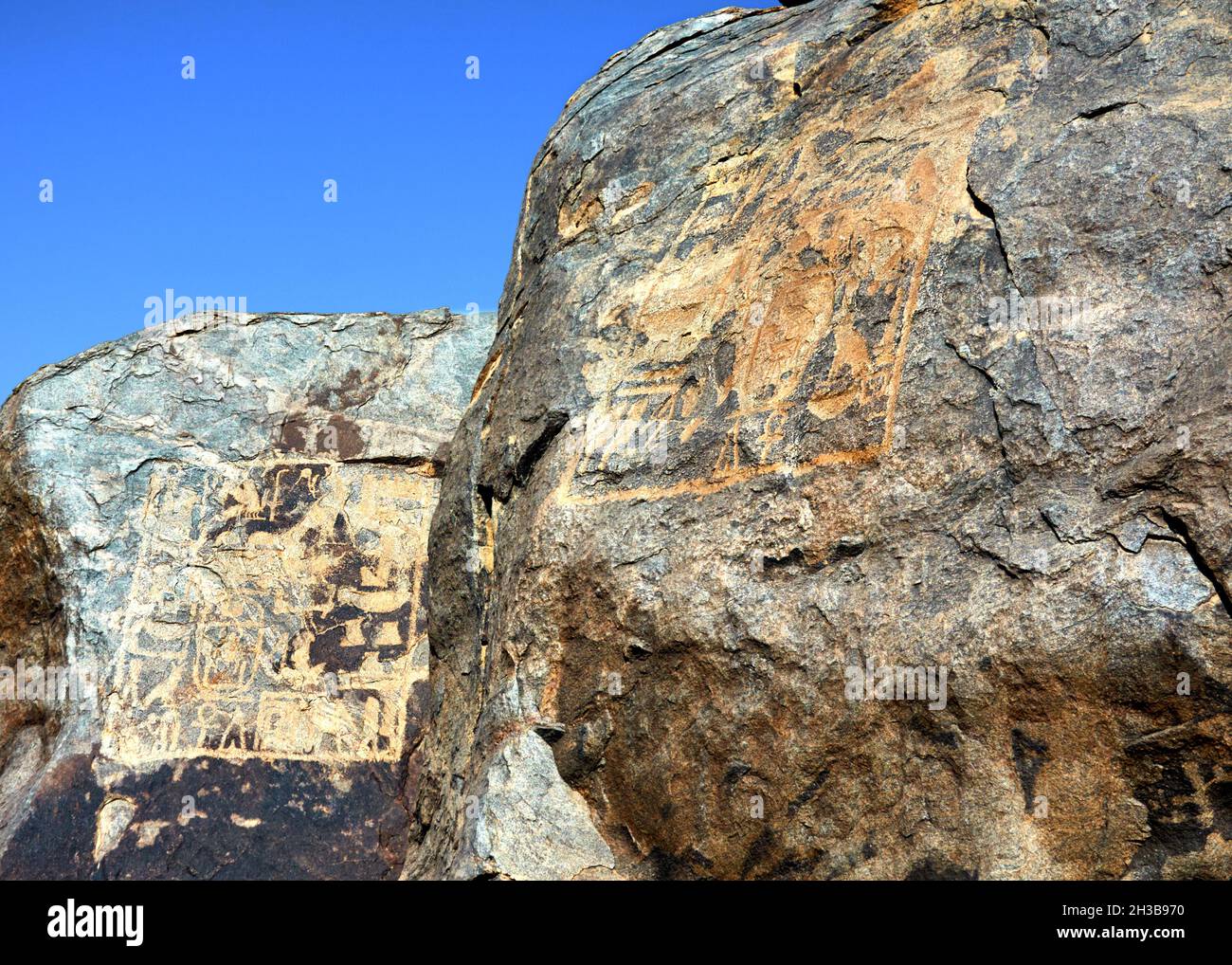 Prehistoric rocks carvings hi-res stock photography and images - Alamy