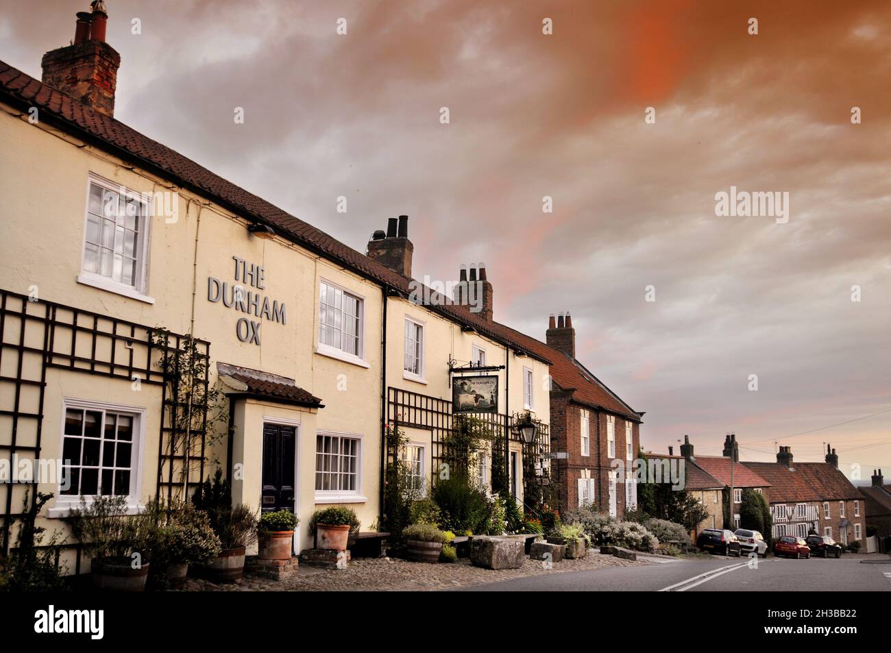Pub Thirsk North Yorkshire High Resolution Stock Photography and Images