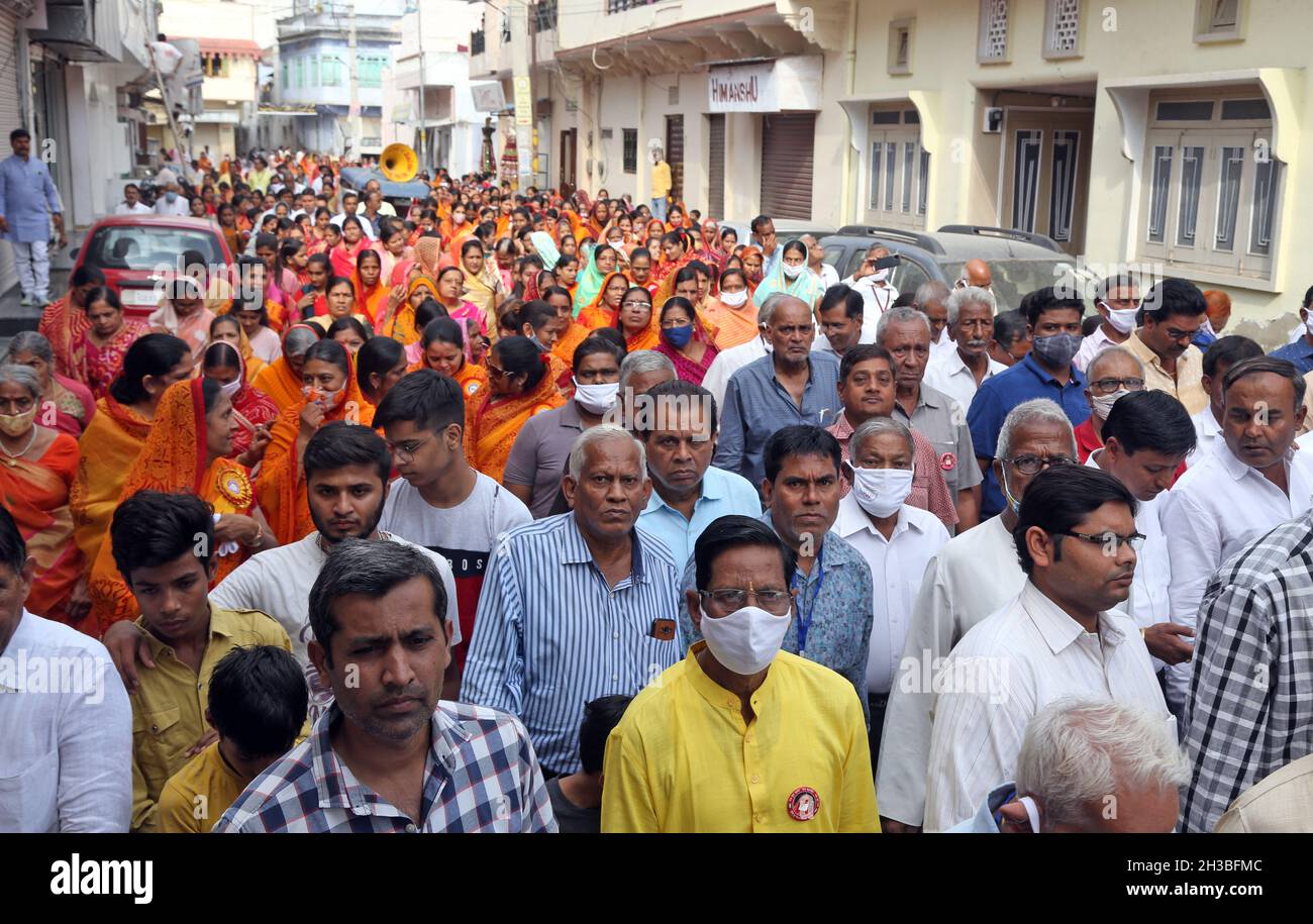 Jain chariot hires stock photography and images Alamy