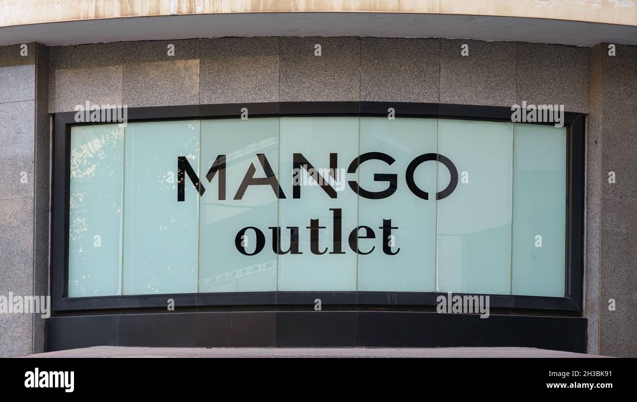 Mango shop located on Passeig de Gracia, one of the most expensive streets  in Europe Stock Photo - Alamy