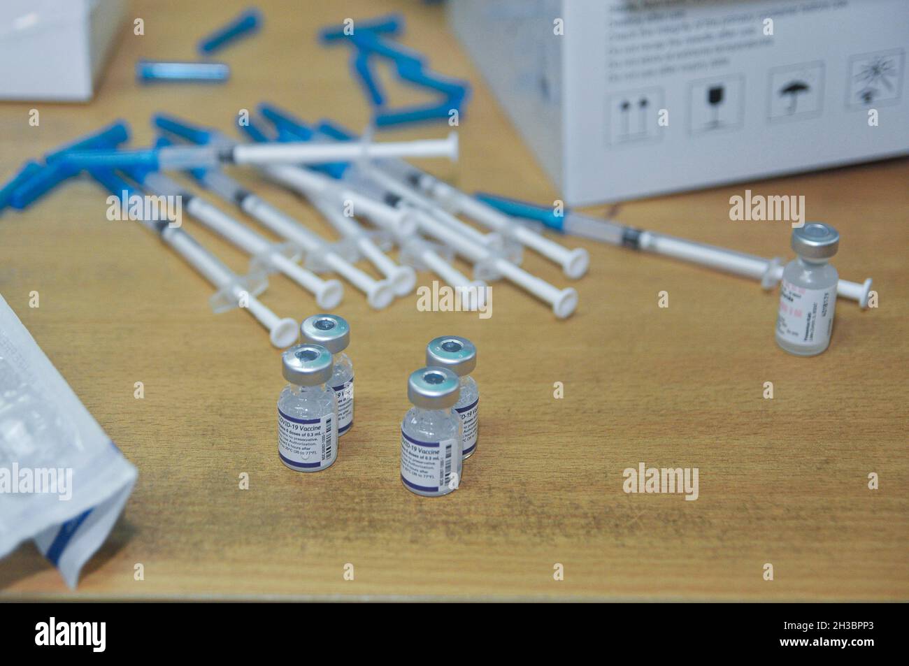 Pfizer Injection Boxes Pfizer biontech vials hi-res stock photography and images - Alamy