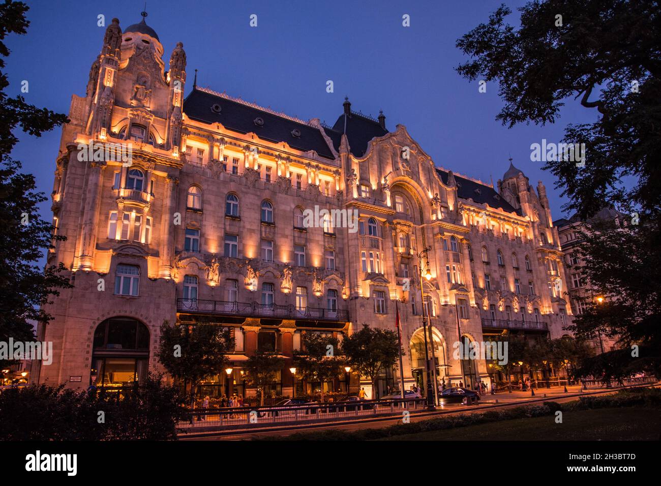 gresham palace hotel budapest hungary