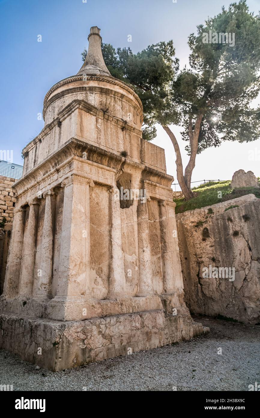 The pillar of Absalom (Yad Avshalom), grand monument in the upper Kidron valley (Yehoshafat valley). On the foothills of Mount of Olives. Stock Photo