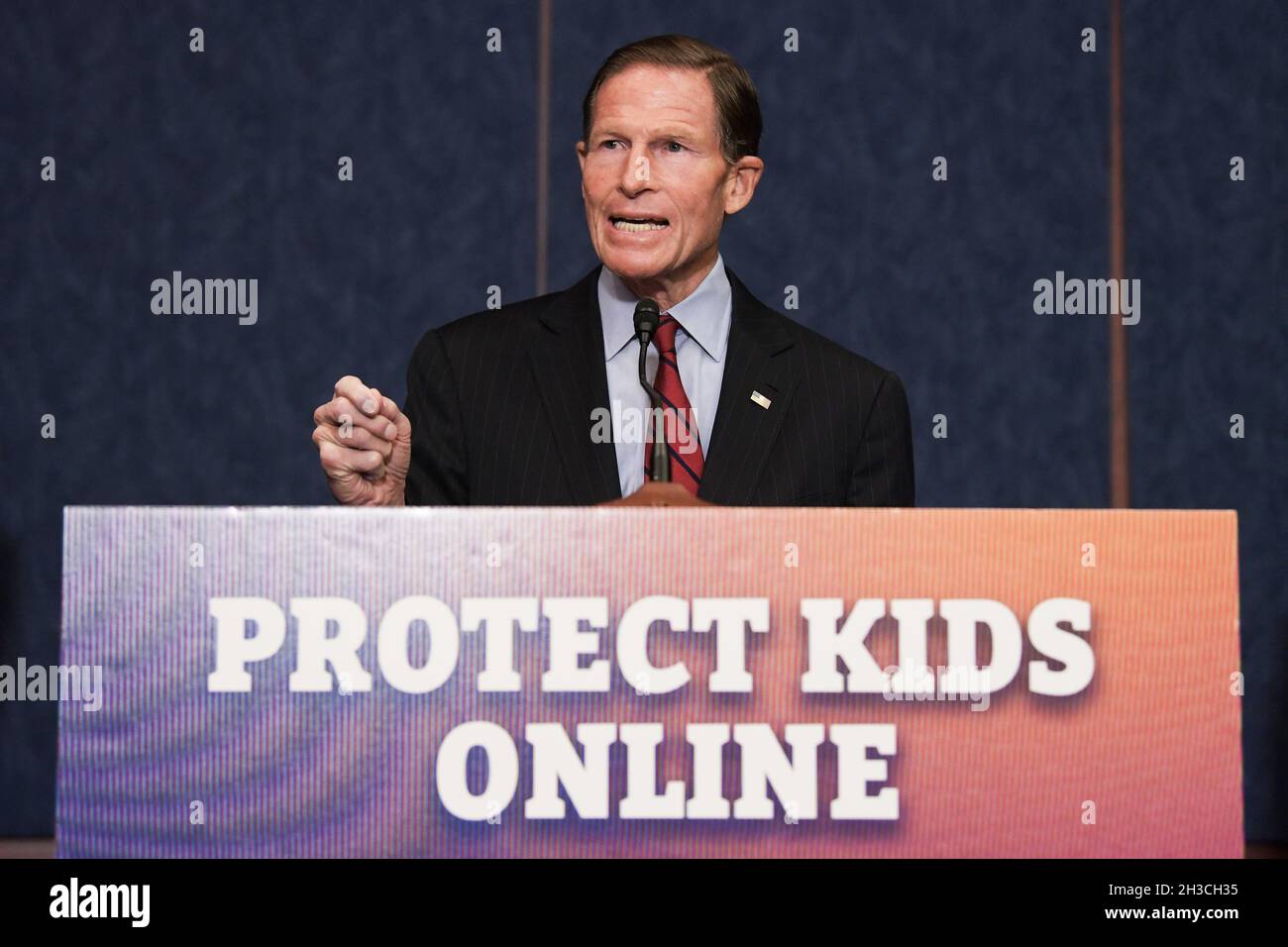 Washington, United States. 27th Oct, 2021. US Senator Richard Blumenthal (D-CT) speaks during a press conference about Online Privacy Protection Act at SVC/Capitol Hill. Credit: SOPA Images Limited/Alamy Live News Stock Photo