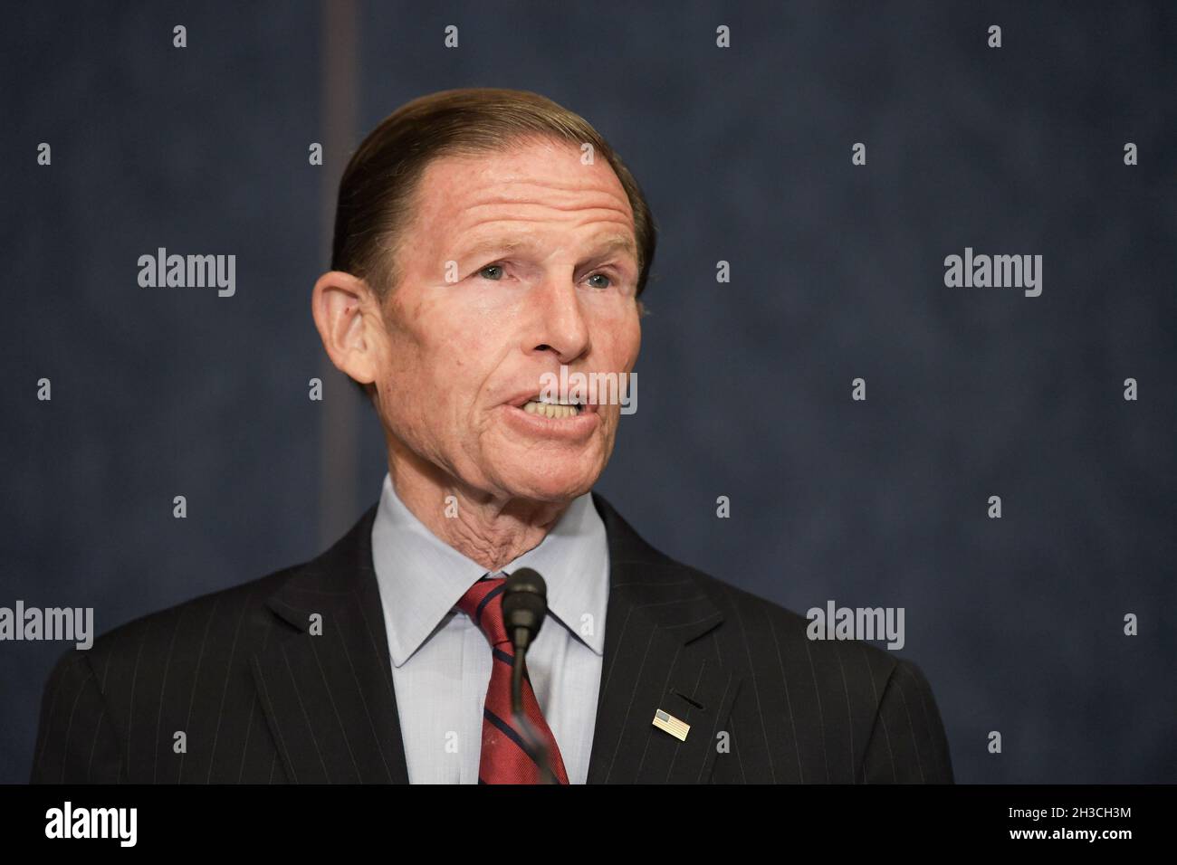 Washington, United States. 27th Oct, 2021. US Senator Richard Blumenthal (D-CT) speaks during a press conference about Online Privacy Protection Act at SVC/Capitol Hill. Credit: SOPA Images Limited/Alamy Live News Stock Photo