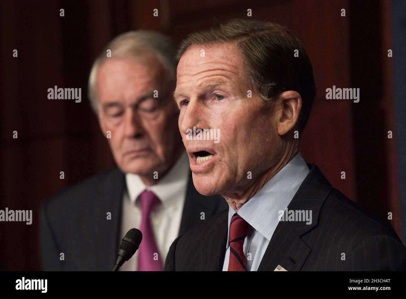 Washington, United States. 27th Oct, 2021. US Senator Richard Blumenthal (D-CT) speaks during a press conference about Online Privacy Protection Act at SVC/Capitol Hill. Credit: SOPA Images Limited/Alamy Live News Stock Photo