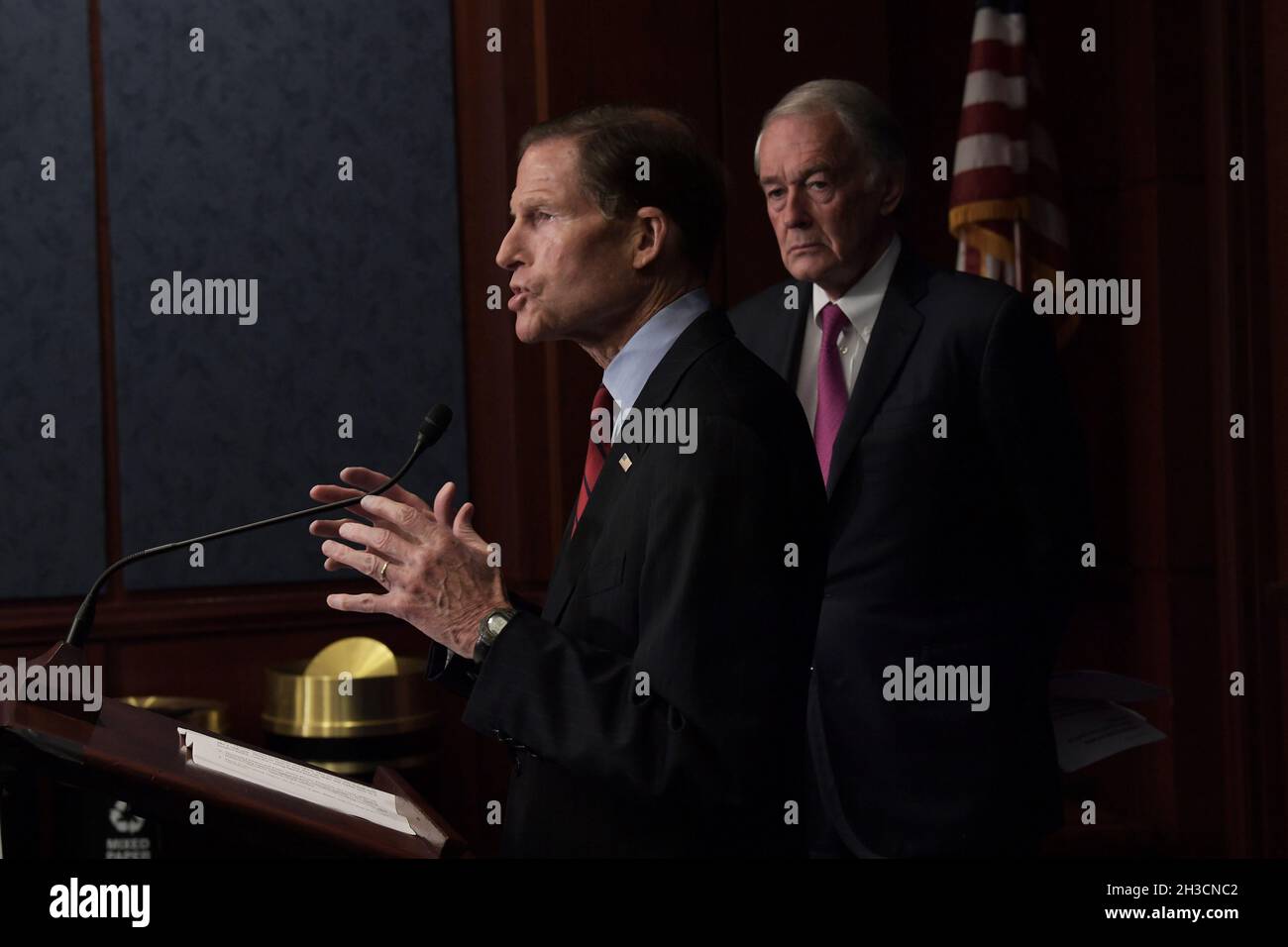 October 27, 2021, Washington, Distric of Columbia, USA: US Senator RICHARD BLUMENTHAL(D-CT) speaks on Social Media effects during a press conference about Online Privacy Protection Act, today on October 27, 2021 at SVC/Capitol Hill in Washington DC, USA. (Credit Image: © Lenin Nolly/ZUMA Press Wire) Stock Photo