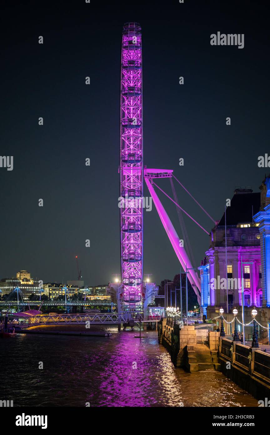London eye and county hall building at night hi-res stock photography ...