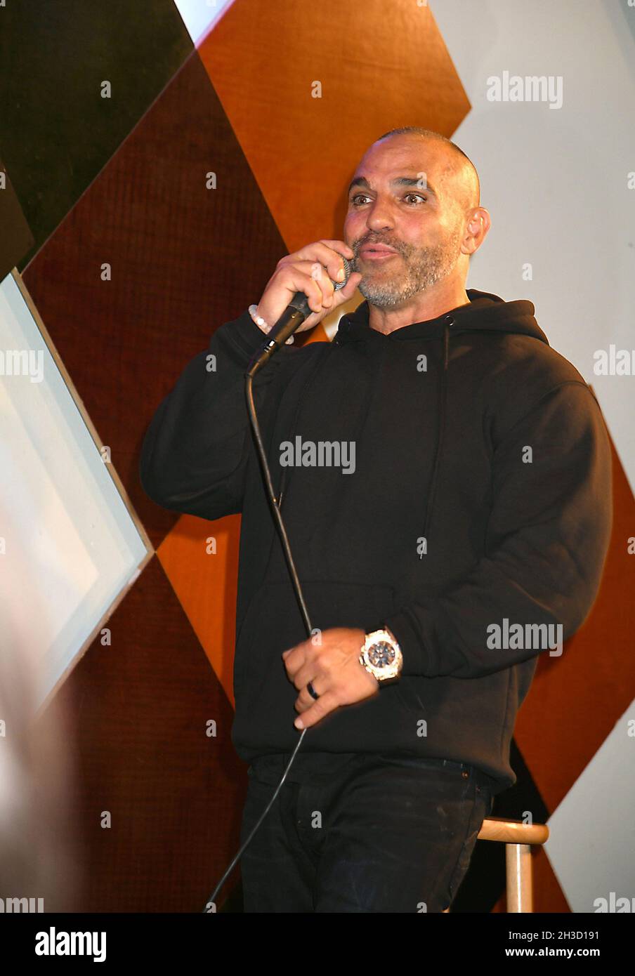 Joe Gorga performs at the Joe Gorga comedy act at Carolines on Broadway on October 27, 2021 in New York, New York, USA. Robin Platzer/ Twin Images/ Credit: Sipa USA/Alamy Live News Stock Photo