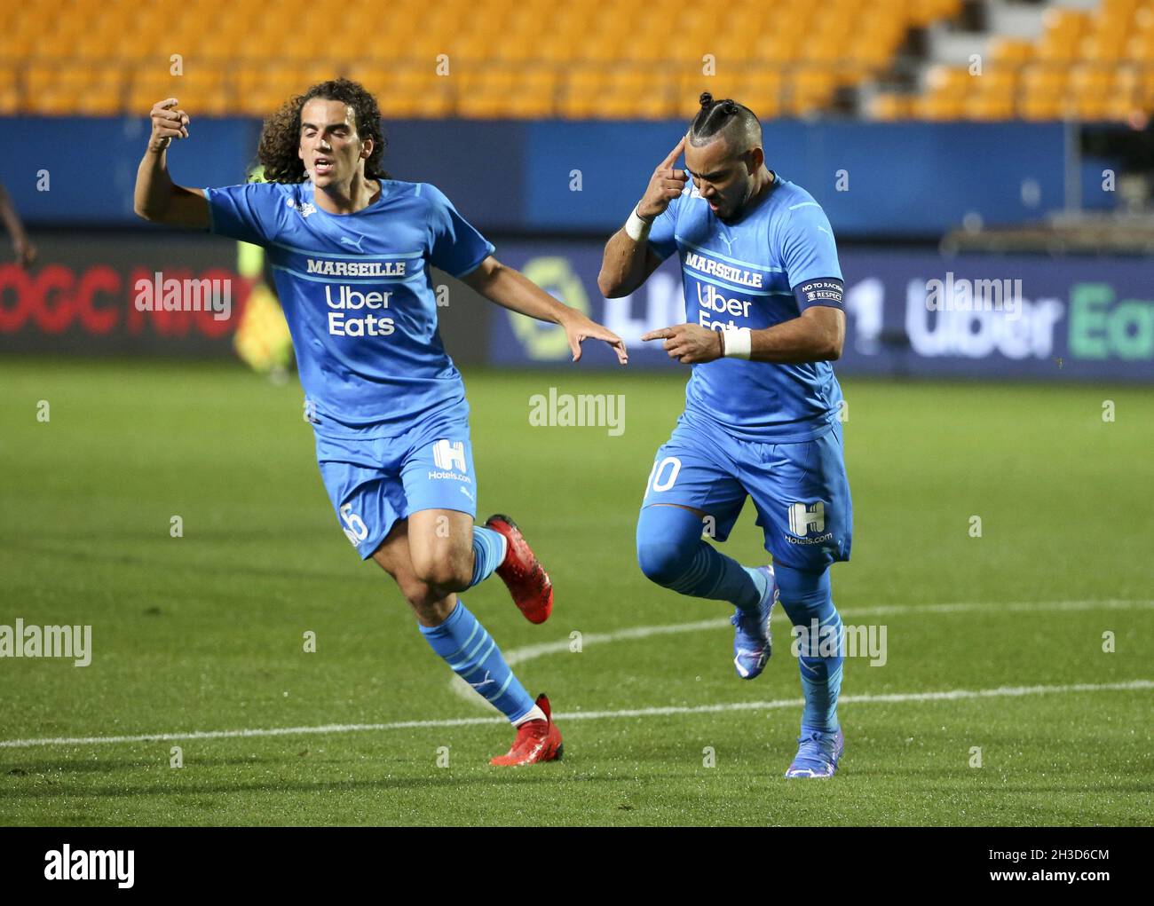 Dimitri Payet of Marseille celebrates his goal with Matteo 