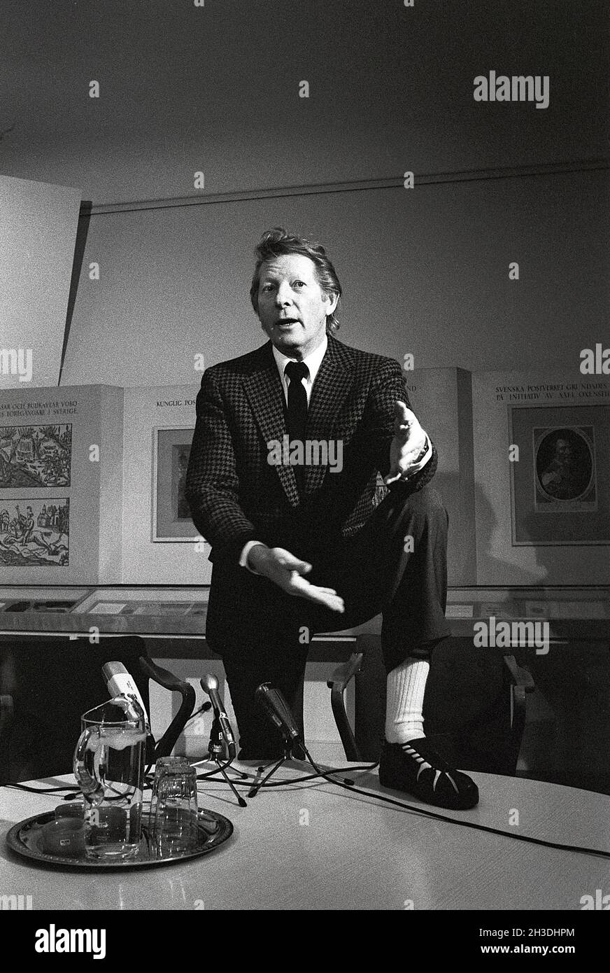 Danny Kaye. 1911-1987.   American actor etc pictured during a visit to Sweden in december 1974.  Ref Kristoffersson EF167 Stock Photo