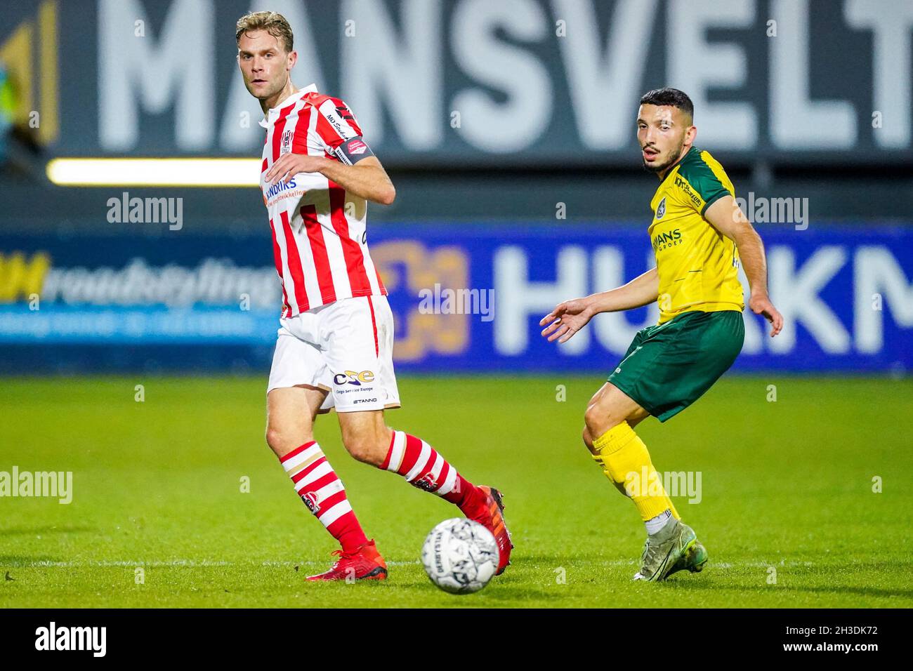 SITTARD, NETHERLANDS - OCTOBER 27: Rick Stuy van den Herik of TOP Oss battles for the ball with Arianit Ferati Fortuna Sittard prior to the Dutch TOTO KNVB Cup match between