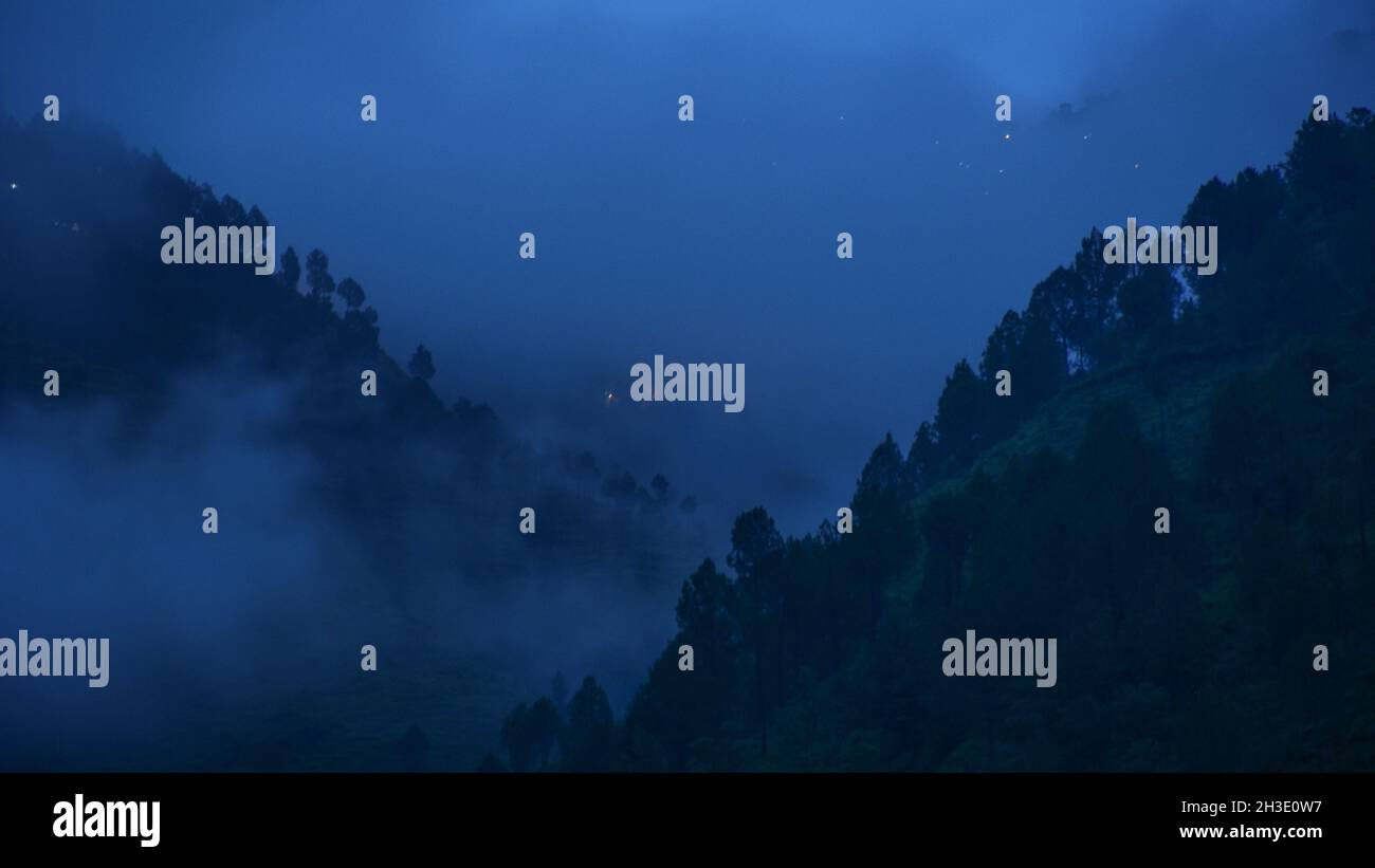 Beautiful silhouette night view hi-res stock photography and images - Alamy
