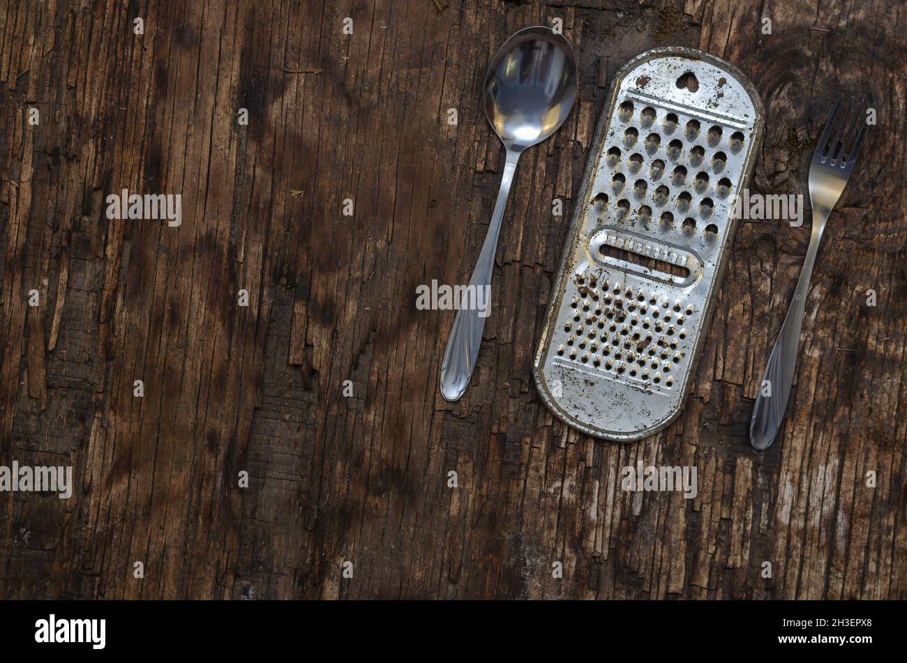 Antique Coffee Maker Stock Photo - Download Image Now - Kitchen Utensil,  Rusty, White Background - iStock