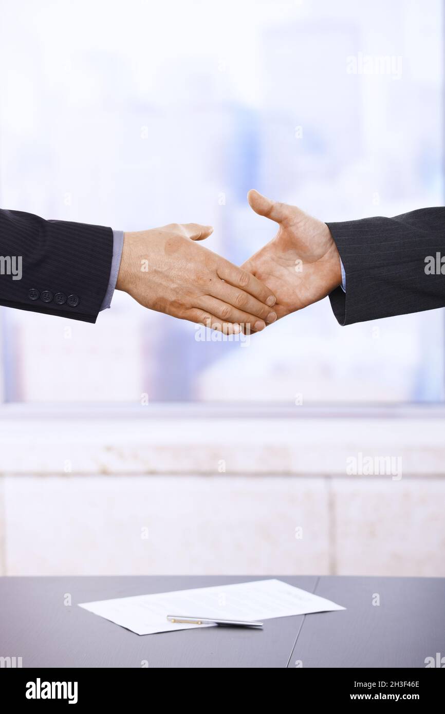 Closeup two men signing hi-res stock photography and images - Alamy