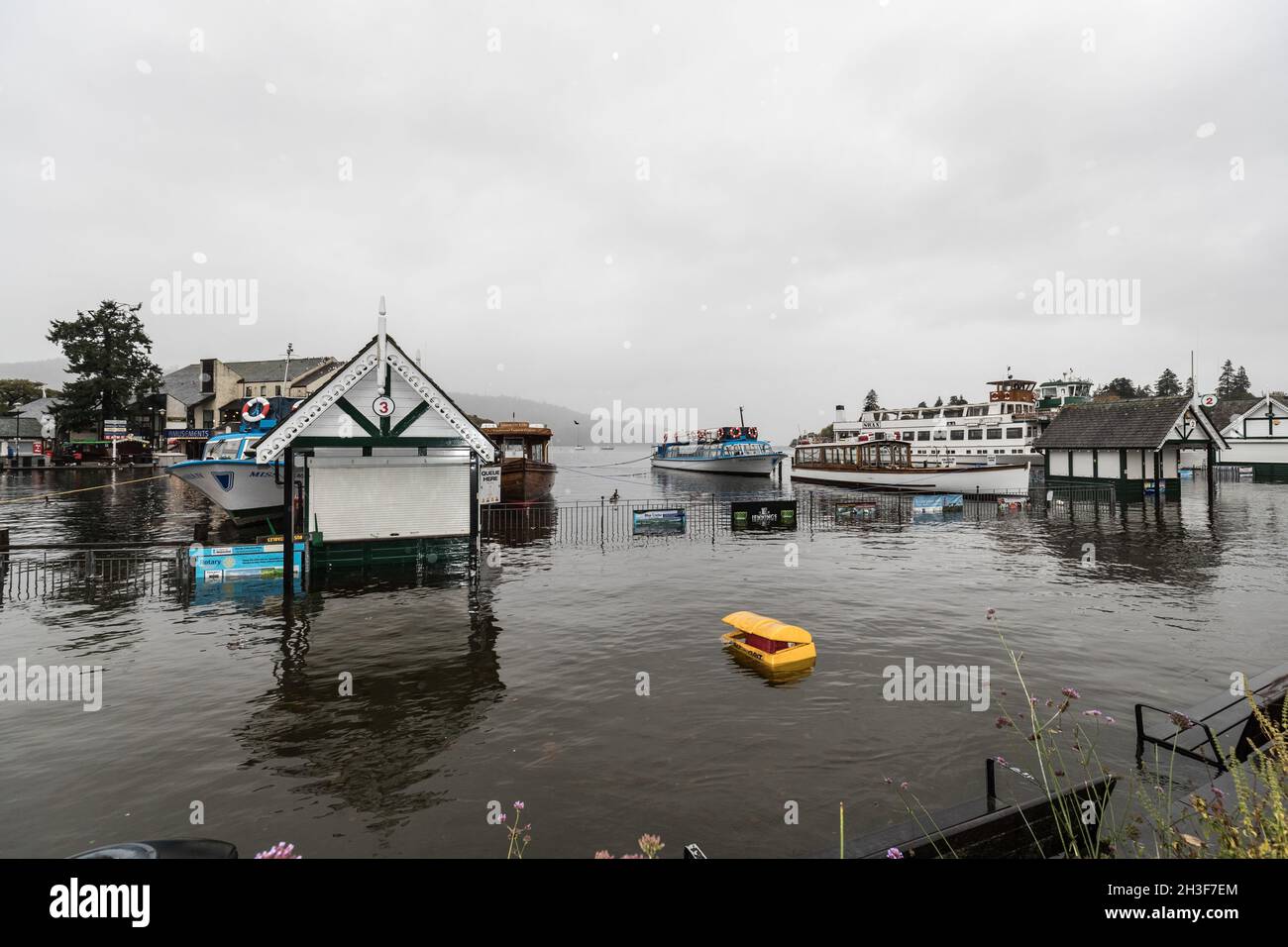Lake Windermere .Cumbria . 28th October 2021. UK Weather .Flooding at
