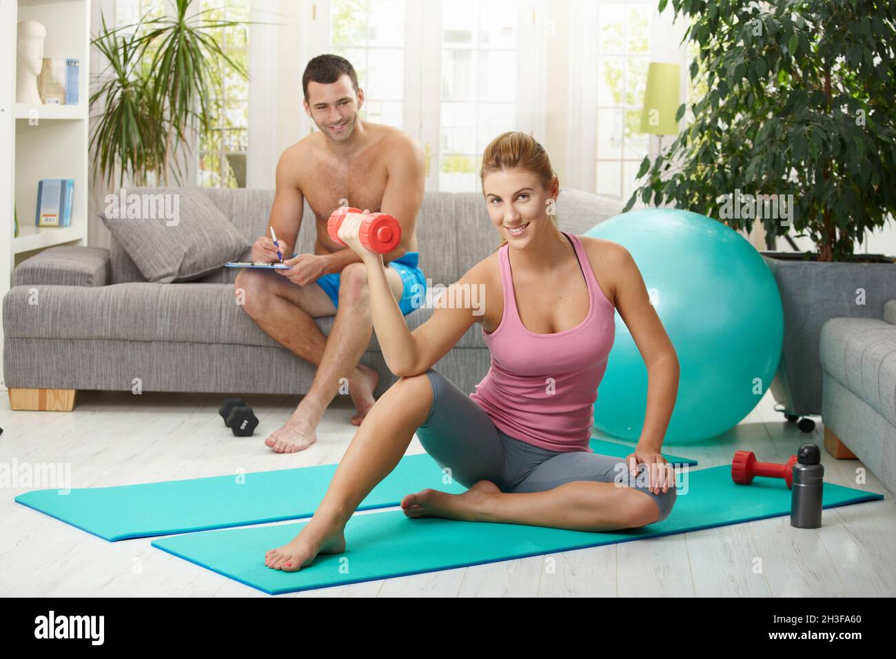 Seated exercise hi-res stock photography and images - Alamy