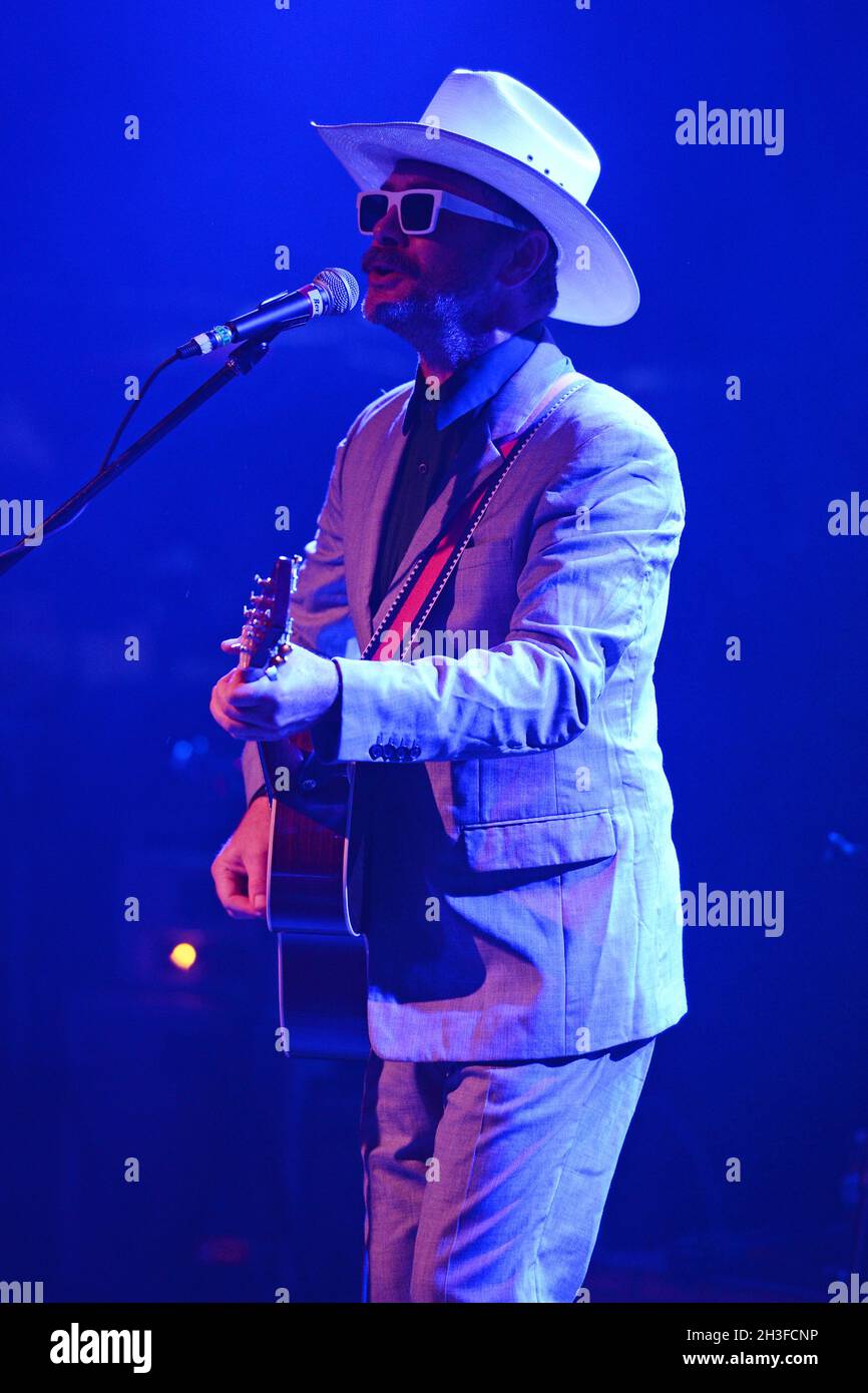 Ort Lauderdale FL, USA. 27th Oct, 2021. Royston Langdon performs at Revolution Live on October 27, 2021 in Fort Lauderdale, Florida. Credit: Mpi04/Media Punch/Alamy Live News Stock Photo
