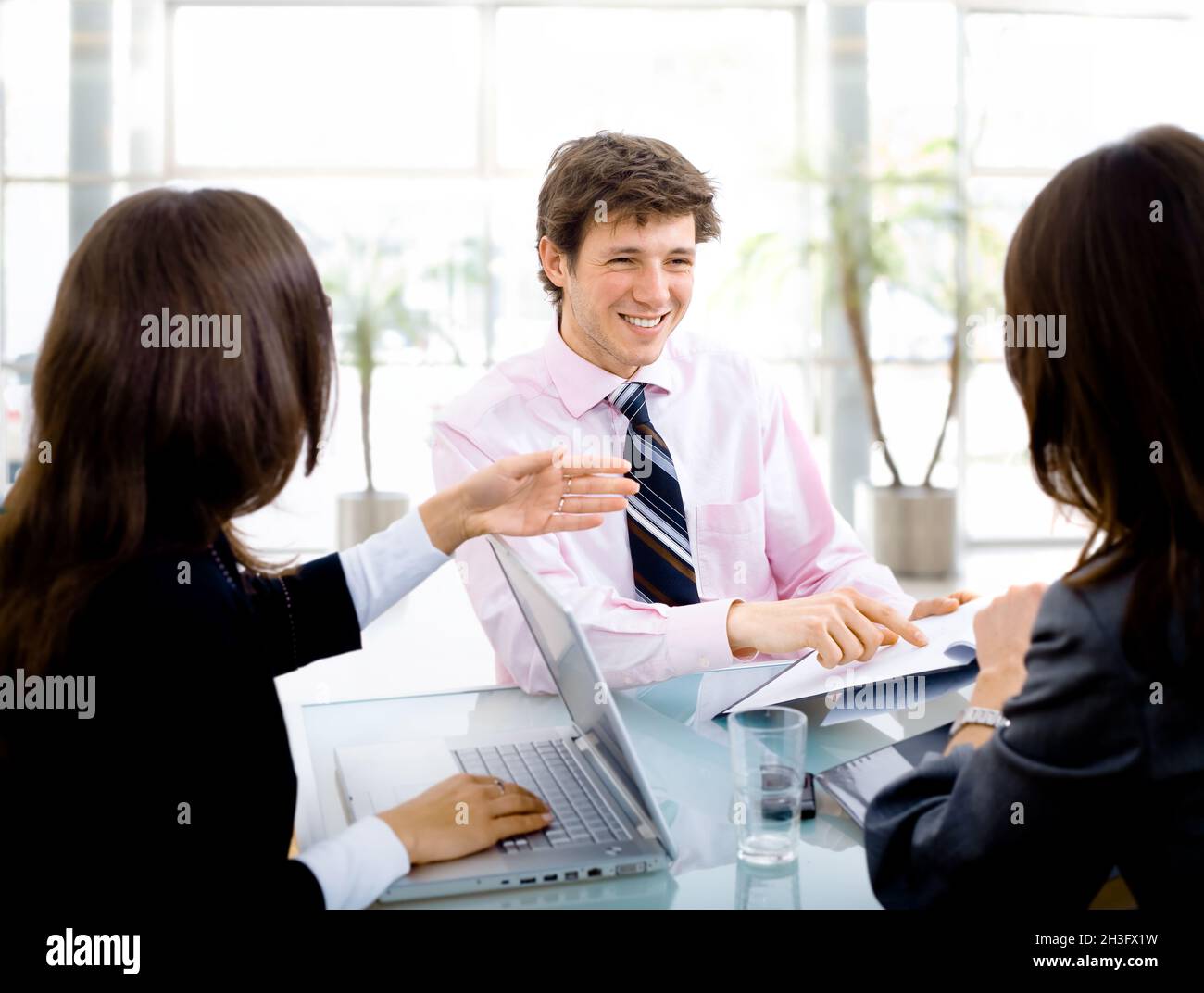 Woman staff meeting document hi-res stock photography and images - Alamy