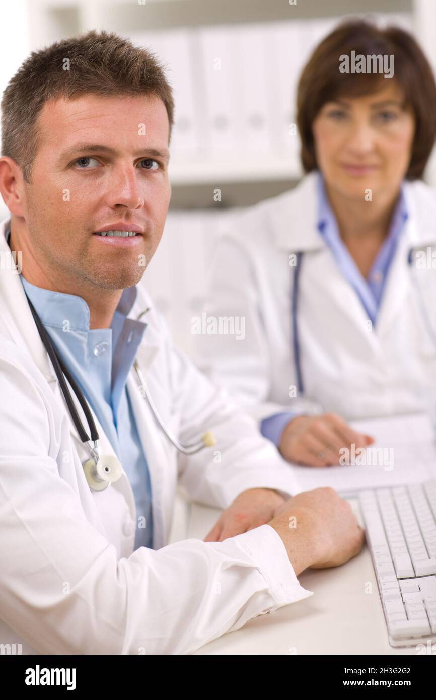 Doctors memorial hi-res stock photography and images - Alamy