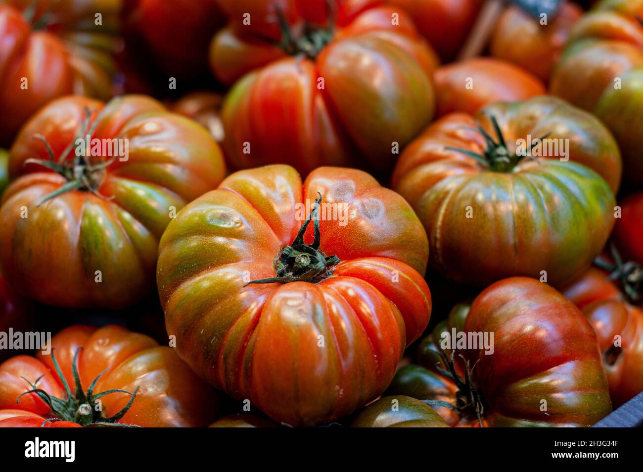 Mercat de Sant Josep, Tomatoes at a stall in the Boqueria market in Barcelona, Catalonia, Spain Stock Photo