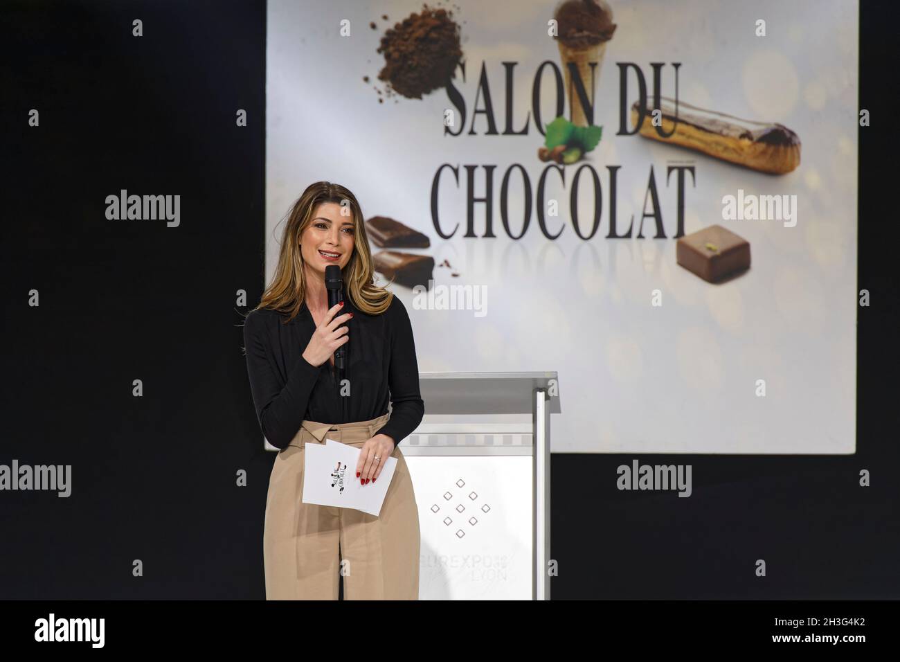 Paris, France. 27th Oct, 2021. Chloé Nabédian speaks during the Salon